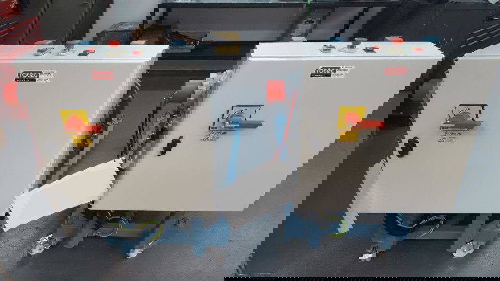 Warship Power Units & Reservoir - Rotec Hydraulics Ltd